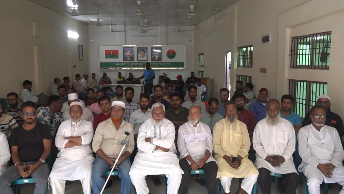 তৃণমূলের দাবিতে মুখর কুমিল্লা বিএনপি, ইয়াছিনের পক্ষে নগরীর দলীয় কার্যালয়ে অবস্থান কর্মসূচি